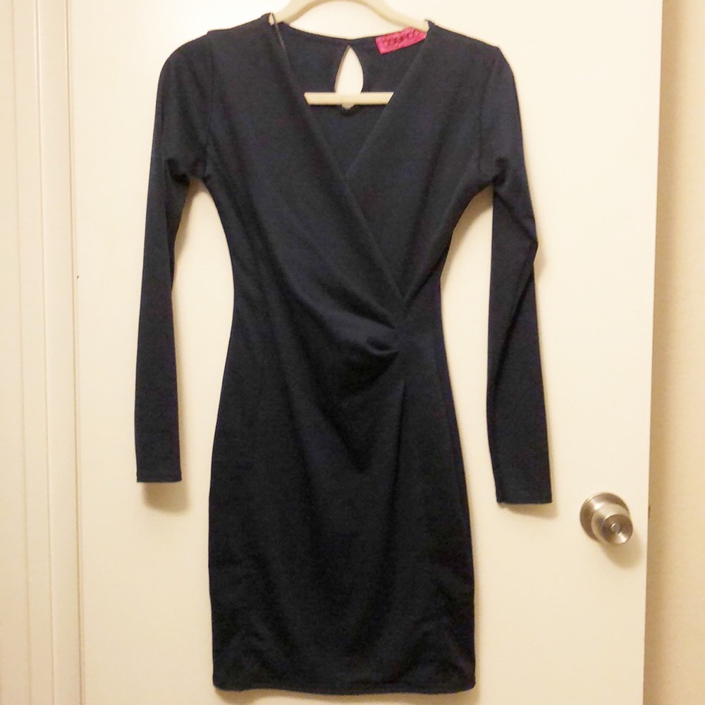 ⚡️3 items for $45⚡️ Boohoo navy, wrap dress